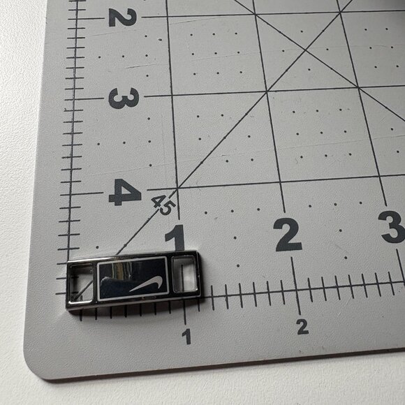 Nike Airforce 1 Replacement Shoe Lace Tag Charm Silver - Picture 5 of 5